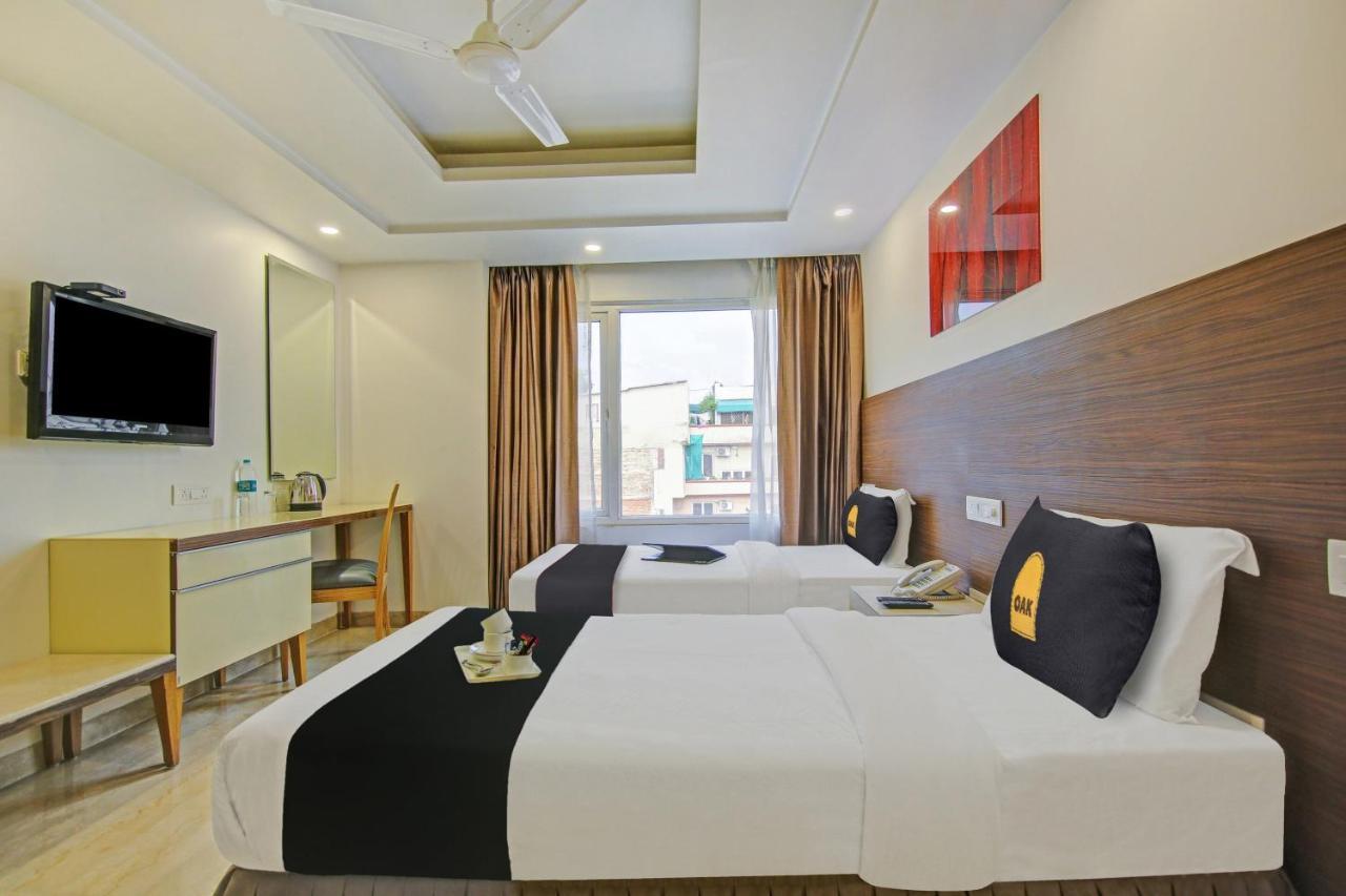 ホテル Townhouse Oak Safdarjung ニューデリー エクステリア 写真