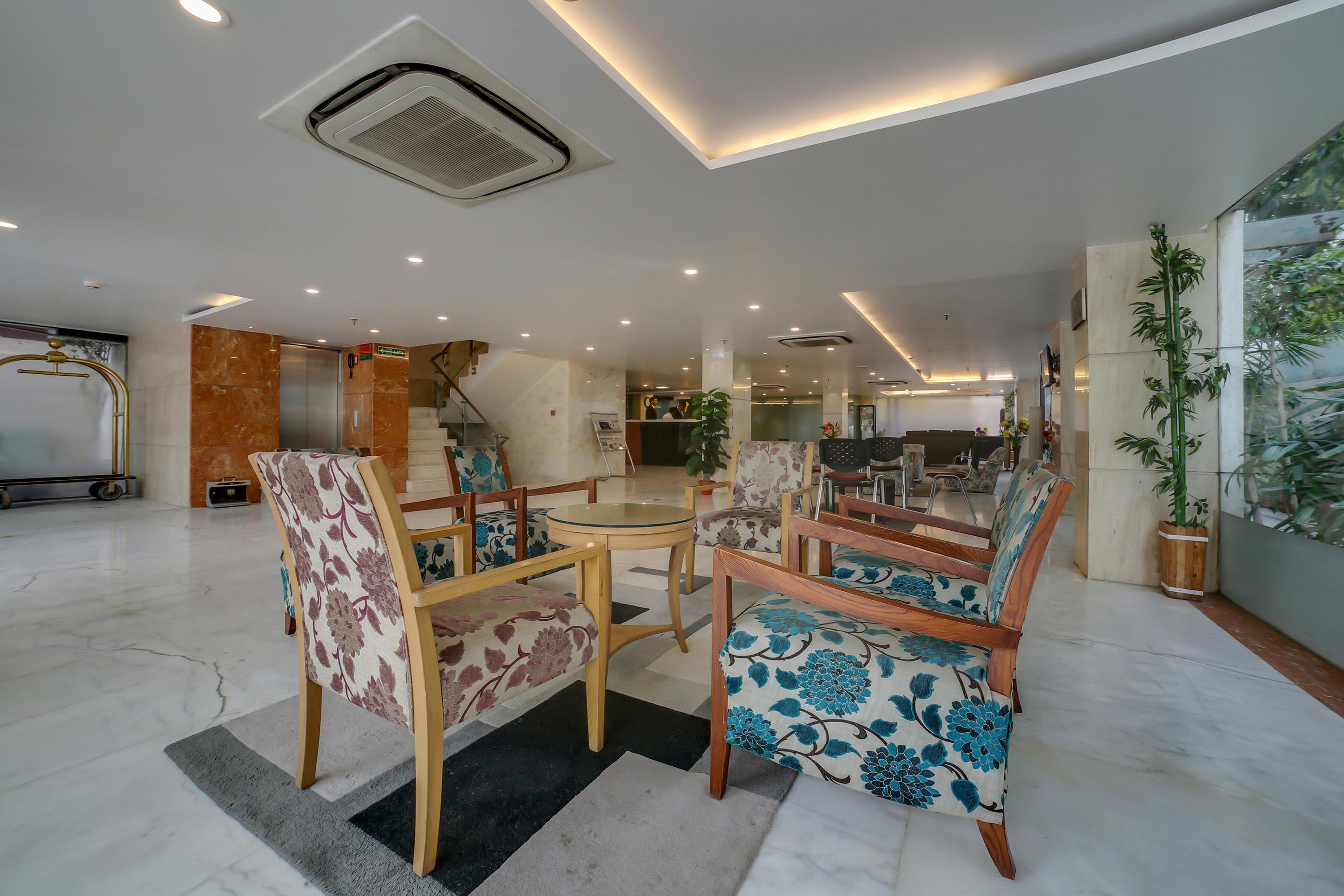 ホテル Townhouse Oak Safdarjung ニューデリー エクステリア 写真